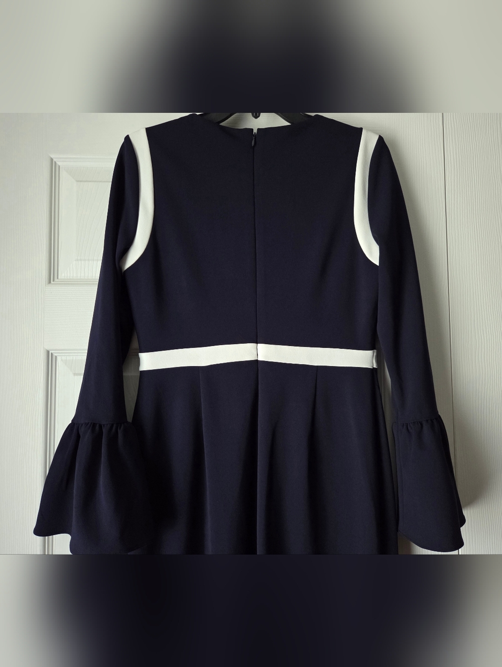 NWT Calvin Klein Navy Dress with White Trim and Bell Sleeves Size 8 - Picture 9 of 14